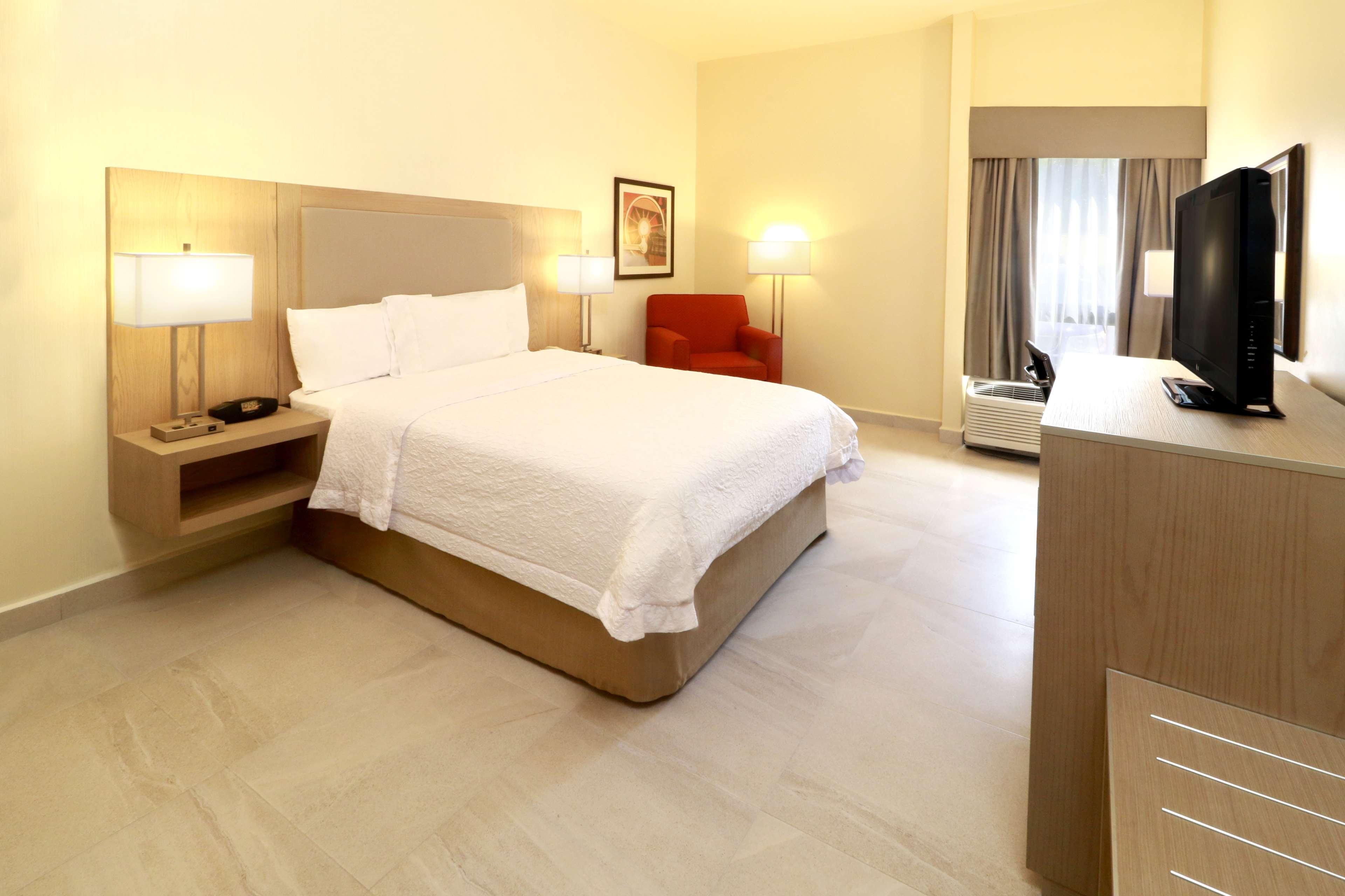 Hampton Inn Monterrey-Airport Apodaca Εξωτερικό φωτογραφία