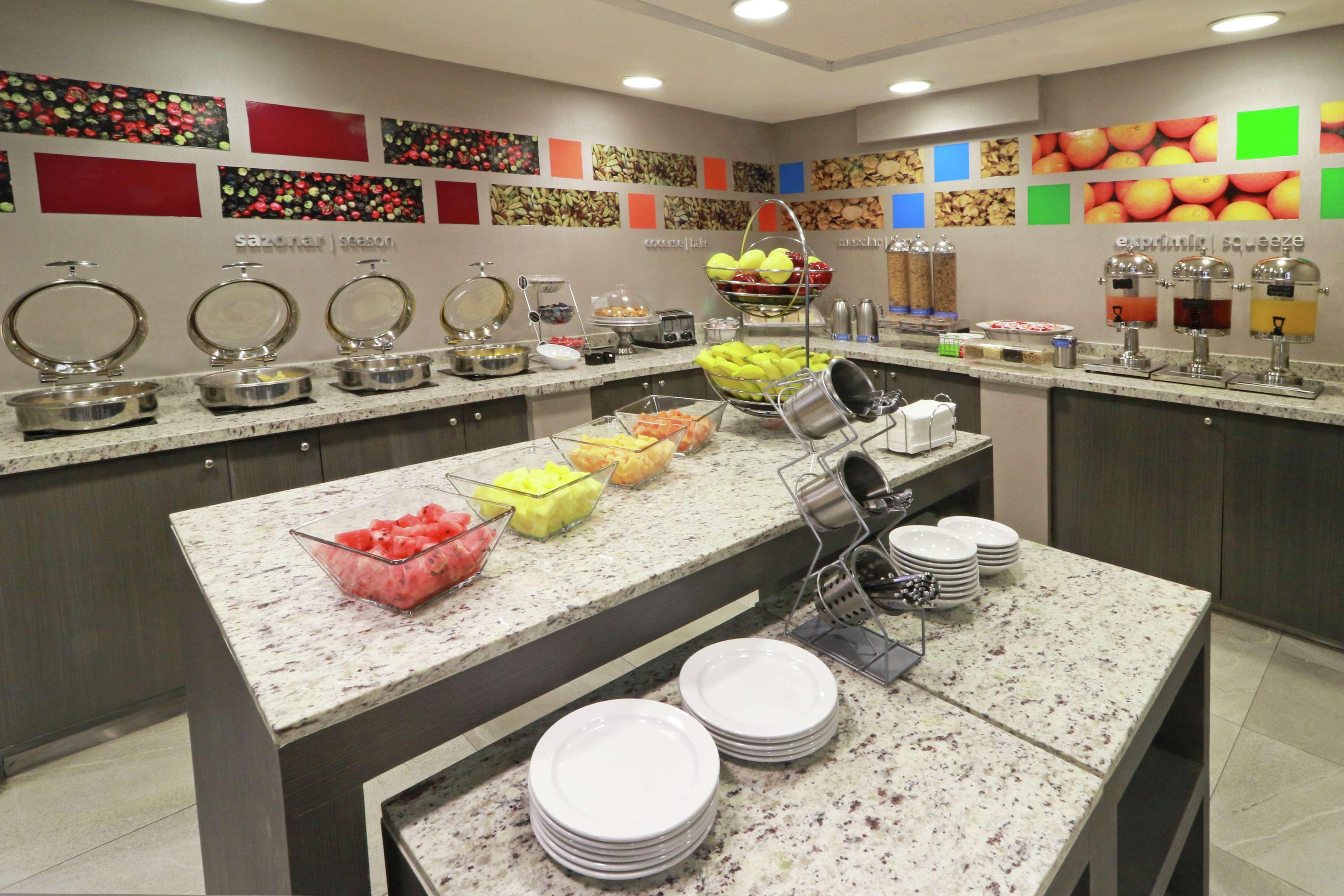 Hampton Inn Monterrey-Airport Apodaca Εξωτερικό φωτογραφία